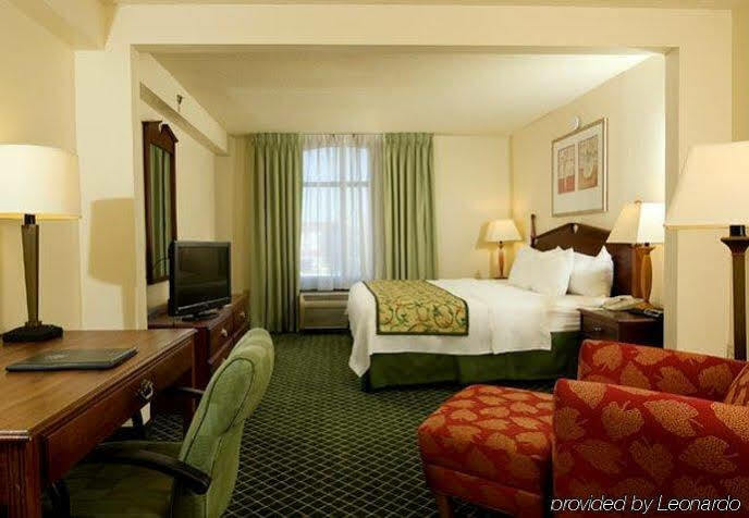 Fairfield Inn And Suites Atlanta Airport South/Sullivan Road College Park Exterior foto